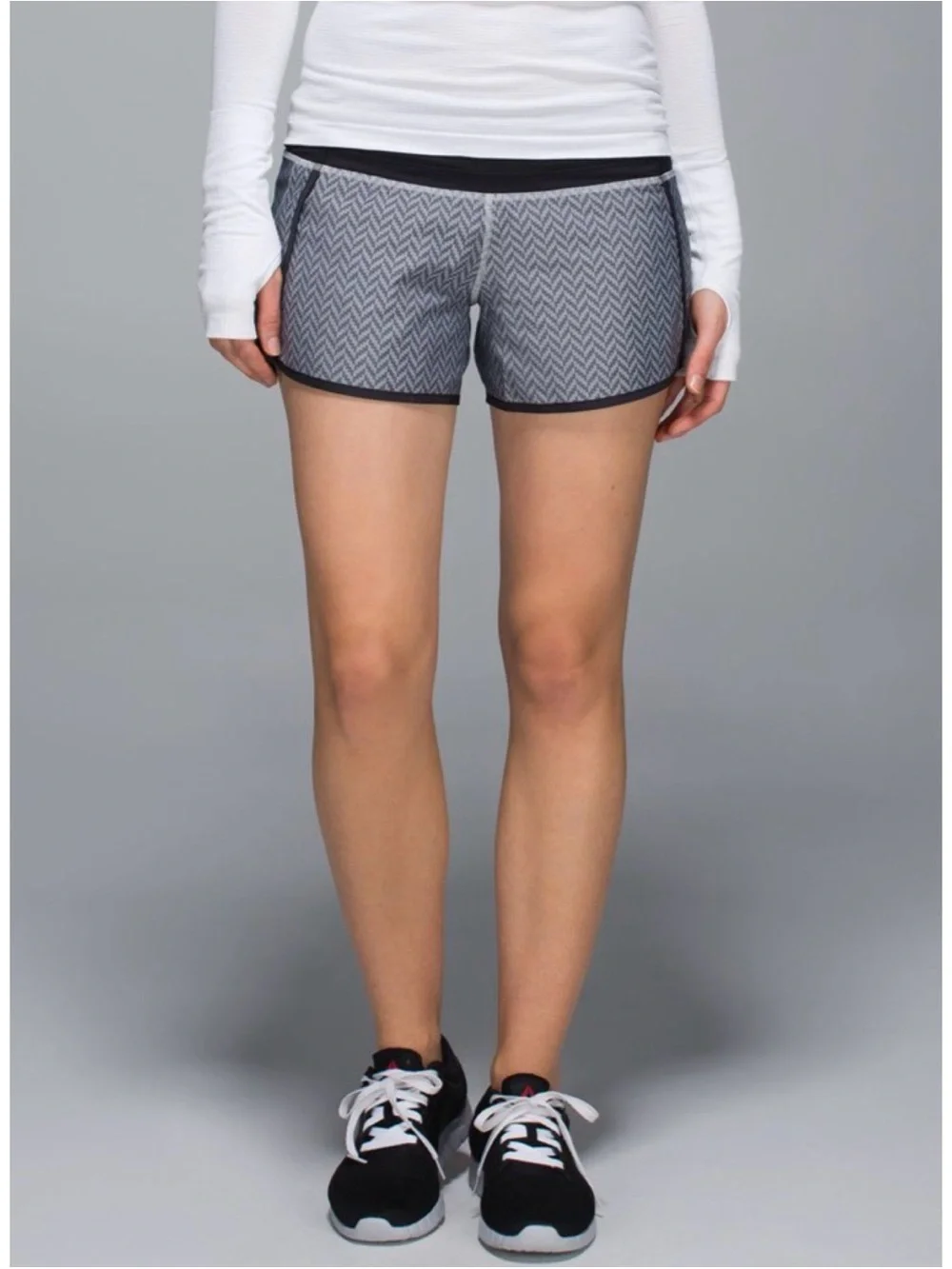 Lululemon Run Times Short *2 Giant Herringbone Swift Black White 6